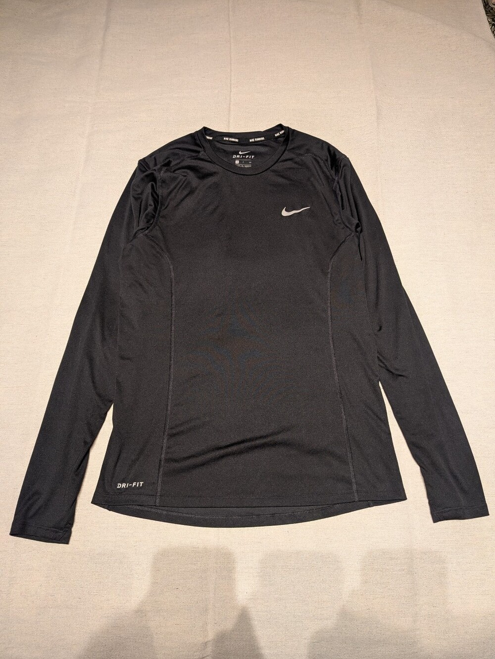 Nike DriFit running long sleeve mens S